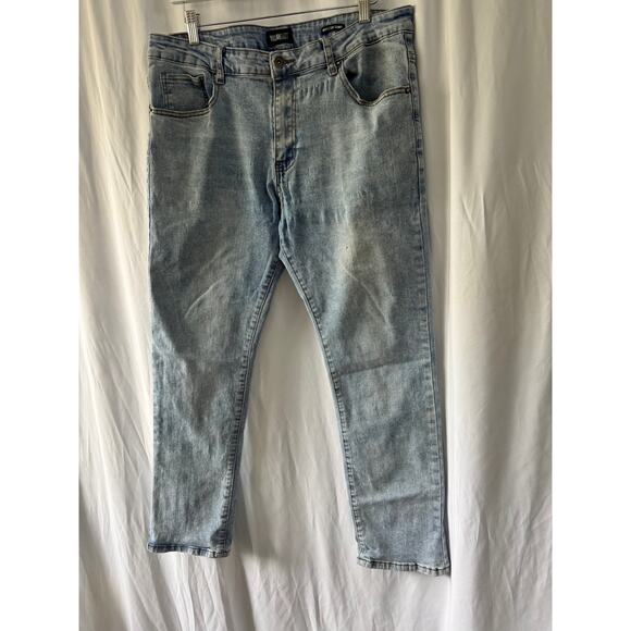 William Rast Manhattan Skinny Jeans – Light Wash – Size 36x30 - Picture 2 of 14